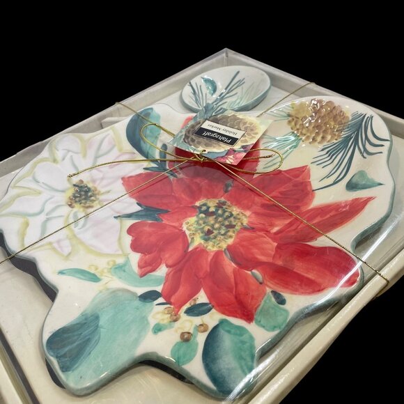 Pfaltzgraff Holiday Market Poinsettia & Pinecone 2-Piece Ceramic Hostess Serving - Picture 9 of 12
